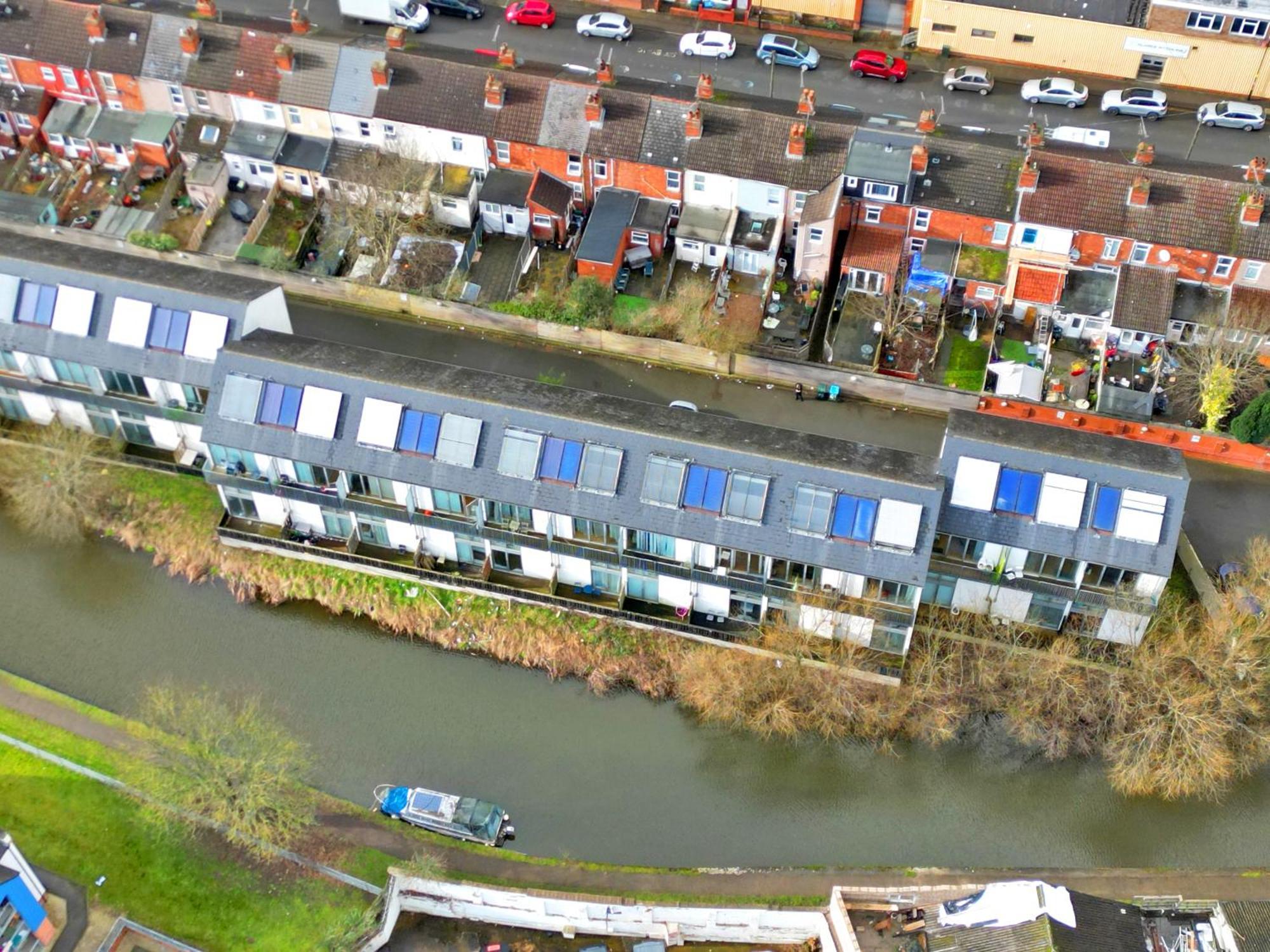 Luxury Waterfront Property With Free Parking Coventry Eksteriør billede